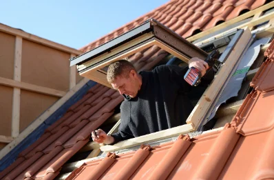 Pose de fenêtres de toit Velux à Floursies
